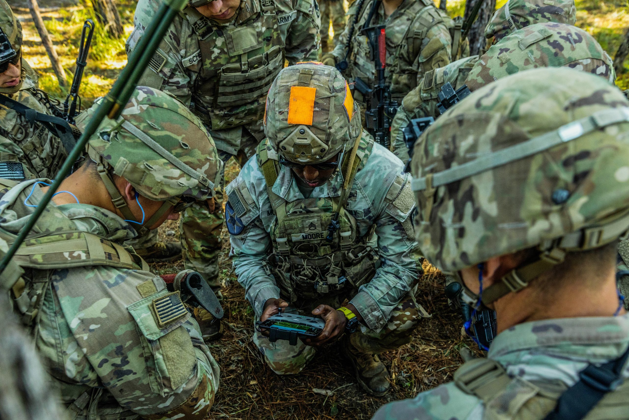 Essential Leadership Qualities: A Comprehensive Guide