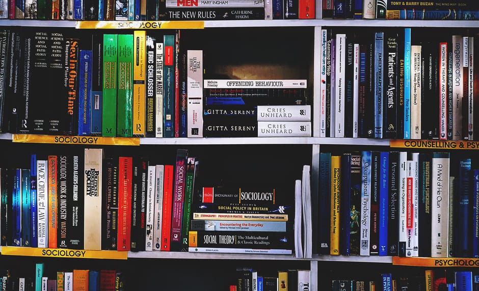 The Unseen Influence: Exploring the Psychology Behind Book Reviews