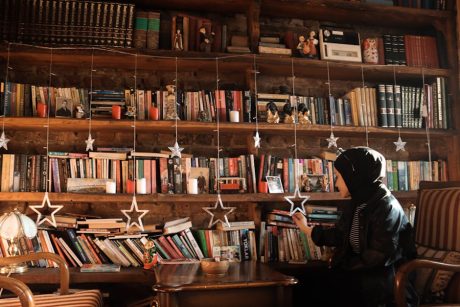Beyond the Stars: The Power of Book Reviews in Shaping Spiritual Journeys