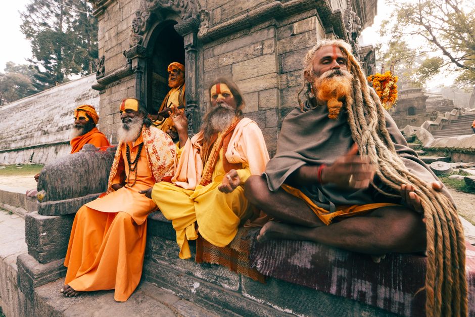 Top Spiritual Gurus: Ancient Wisdom for Modern Seekers