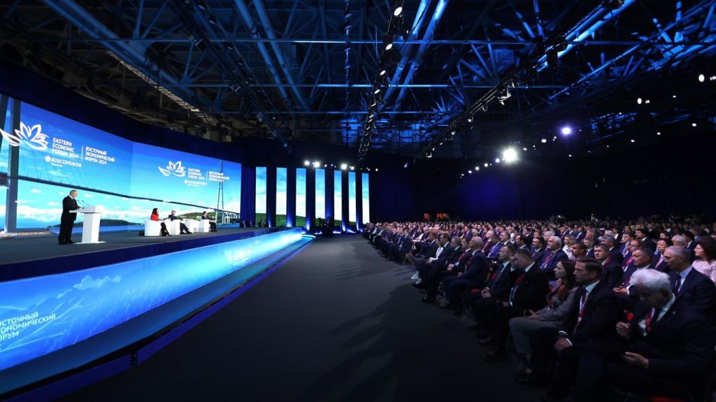 The 5 Core Leadership Qualities of Modern Visionaries