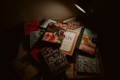 Book Review: The Kybalion — Summary, Lessons & Why It Matters