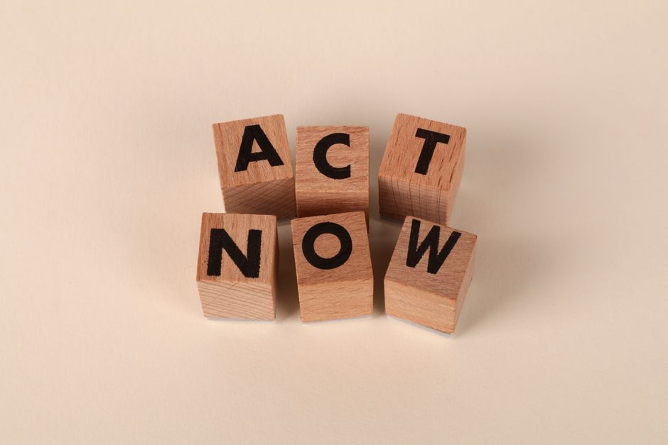 The Power of Now Review: Lessons & Summary by Eckhart Tolle