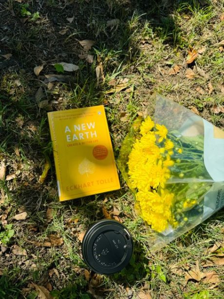 The Power of Now Review: Summary & Key Lessons by Eckhart Tolle